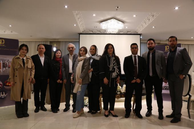 W pełni automatyczna maszyna do odlewania w odlewni 5