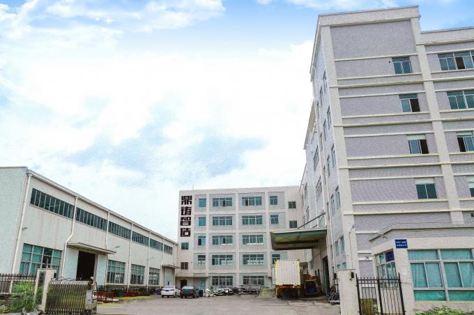 W pełni automatyczna maszyna do odlewania w odlewni 4