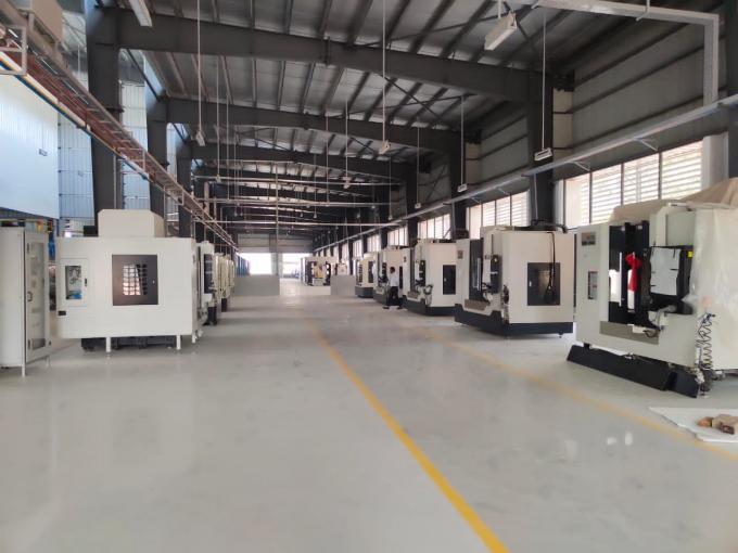 W pełni automatyczna maszyna do odlewania w odlewni 8