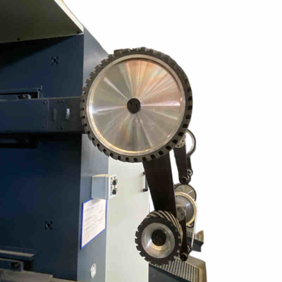 kupować Robotowa maszyna do polerowania CNC do szlifowania akcesoriów mosiężnych z silnikiem krokowym o mocy 1,5 kW produkcja online