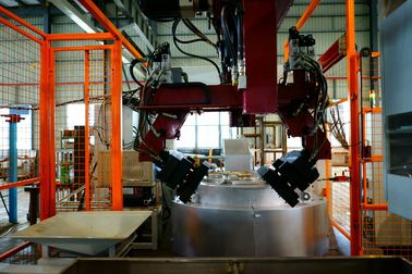 kupować Sterowanie CNC Niskociśnieniowe odlewanie ciśnieniowe 5000 * 4600 * 3400 Wymiar dla metalu produkcja online