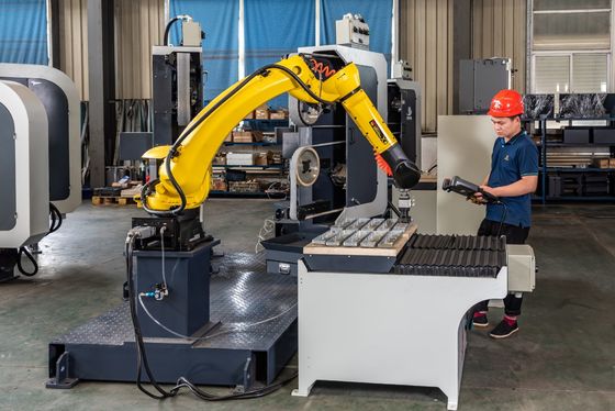 Głowa klubu golfowego maszyny do polerowania sprzętu produkcyjnego PLC i urządzenia do sterowania ekranem dotykowym szafki do sterowania ekranem dotykowym Robot do polerowania szlifowanie